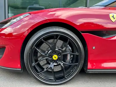 Ferrari Portofino 3.9 Turbo — Cabriolet légendaire, 599 ch, très faible kilométrage — Armaturenbrett