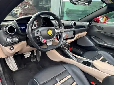 Ferrari Portofino 3.9 Turbo — Cabriolet légendaire, 599 ch, très faible kilométrage — Miniatur 17