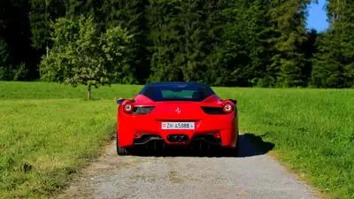Ferrari 458 Italia 2011 — Légendaire V8 biturbo, 71'000 km, sans sinistre — Seitenansicht