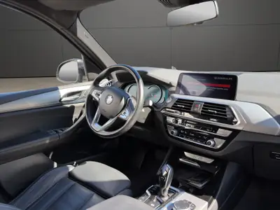 BMW X3 xDrive 20i Luxury Line — SUV premium avec affichage tête-haute et caméra — Miniatur 12
