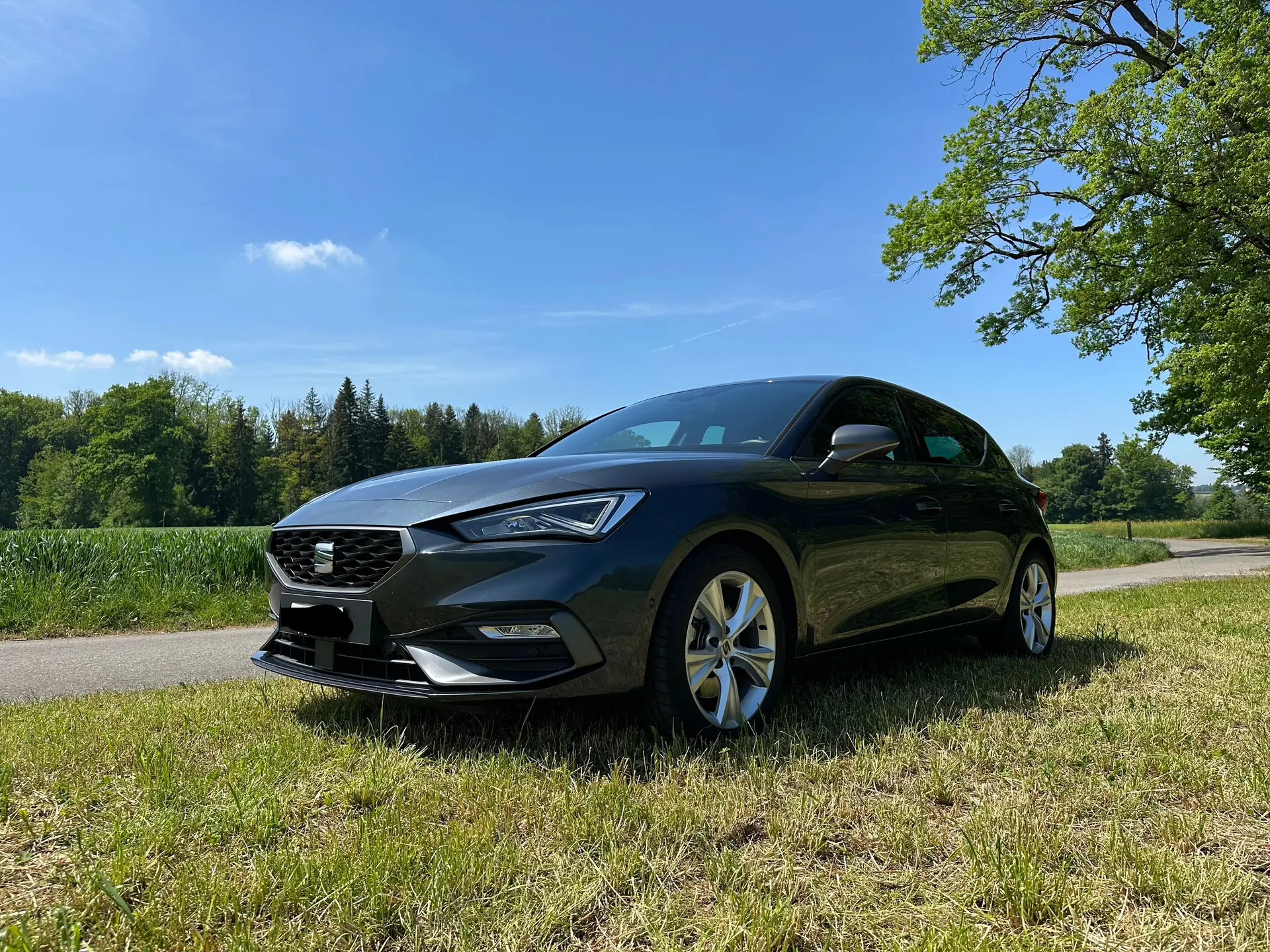 SEAT Leon 1.5 TSI Hola — Berline dynamique, première main, équipement premium