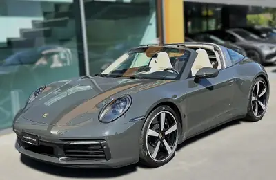Porsche 911 Targa 3.0 Carrera 4S Heritage Design Edition — Chef-d'œuvre décapotable, seulement 2000 km — rear view