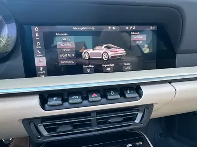 Porsche 911 Targa 3.0 Carrera 4S Heritage Design Edition — Chef-d'œuvre décapotable, seulement 2000 km — Thumbnail 10