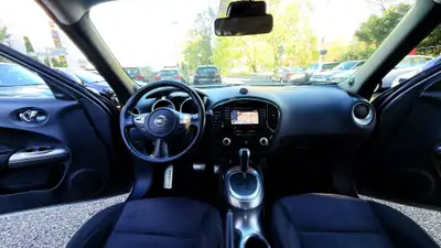 Nissan Juke 1.6 DIG-T Tekna 4x4 — Compact SUV dynamique, première main impeccable — Miniatura 10