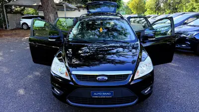 Ford Focus 1.6i VCT Carving — Break spacieux, moteur économe et sans sinistre — Miniatura 12