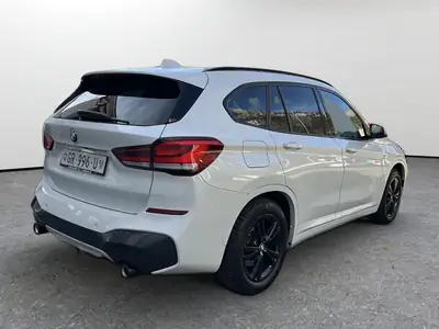 BMW X1 xDrive 20d M Sport — SUV compact diesel performant, entretien complet — interior