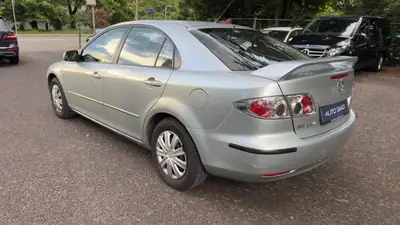 Mazda 6 2.0 16V Exclusive — Berline élégante, 79'000 km, sans sinistre — cruscotto