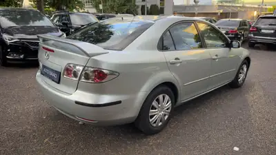 Mazda 6 2.0 16V Exclusive — Berline élégante, 79'000 km, sans sinistre — interni