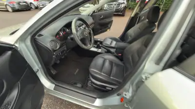 Mazda 6 2.0 16V Exclusive — Berline élégante, 79'000 km, sans sinistre — Miniatura 11