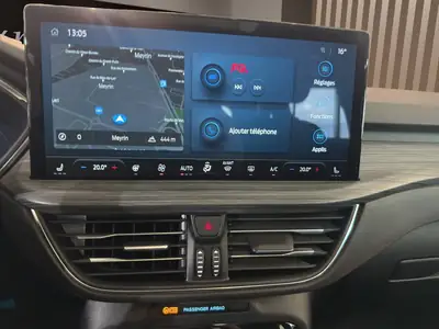 Ford Kuga 2.5 PHEV Active X — SUV hybride rechargeable, faible kilométrage — Miniature 14