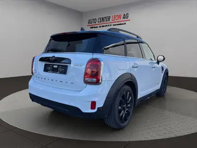 MINI Countryman Cooper ALL4 — SUV compact polyvalent, traction intégrale et technologie Steptronic — detail