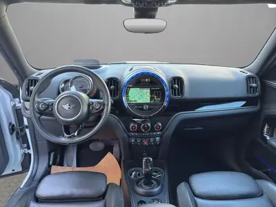 MINI Countryman Cooper ALL4 — SUV compact polyvalent, traction intégrale et technologie Steptronic — Thumbnail 14