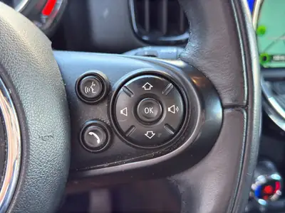 MINI Countryman Cooper ALL4 — SUV compact polyvalent, traction intégrale et technologie Steptronic — Thumbnail 22