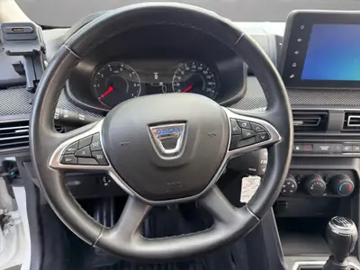 Dacia Jogger TCe 110 Comfort — 7 places, spacieux et économique — Thumbnail 10