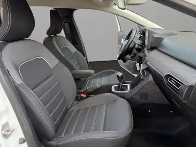 Dacia Jogger TCe 110 Comfort — 7 places, spacieux et économique — Thumbnail 17