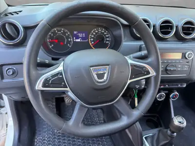 Dacia Duster TCe 130 Comfort 4x4 — SUV polyvalent, 4x4 authentique, sans accident — Thumbnail 10