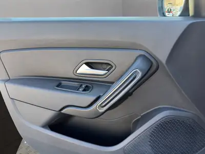 Dacia Duster TCe 130 Comfort 4x4 — SUV polyvalent, 4x4 authentique, sans accident — Thumbnail 12