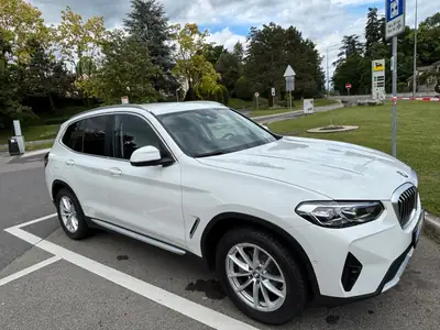 BMW X3 xDrive 20i — SUV polyvalent 2023, faible kilométrage, sans sinistre — vista esterna