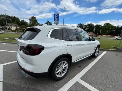BMW X3 xDrive 20i — SUV polyvalent 2023, faible kilométrage, sans sinistre — interni