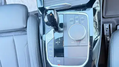BMW X3 xDrive 20i — SUV polyvalent 2023, faible kilométrage, sans sinistre — Miniatura 16