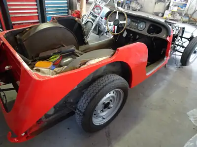 Morgan 4/4 Competition Ford 1600 GT — Roadster britannique rétro, 42'630 km d'histoire — Miniatura 18