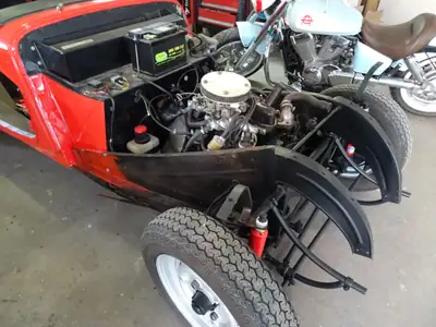 Morgan 4/4 Competition Ford 1600 GT — Roadster britannique rétro, 42'630 km d'histoire — Miniatura 17