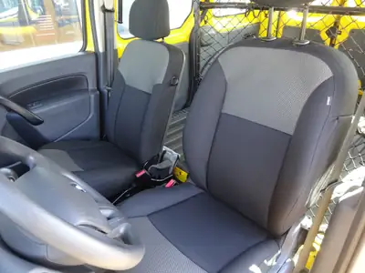Renault Kangoo Maxi Z.E. 33 — Utilitaire électrique compact, 87'000 km — Miniature 7