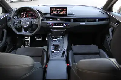Audi A4 Avant 40 TDI Sport quattro — Break diesel performant, faible kilométrage — Miniature 11