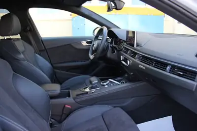 Audi A4 Avant 40 TDI Sport quattro — Break diesel performant, faible kilométrage — Miniature 14