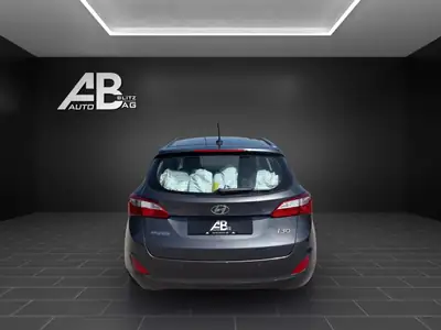 Hyundai i30 Wagon 1.6 CRDi — Monospace pratique, moteur efficace, entretien à jour — Innenraum