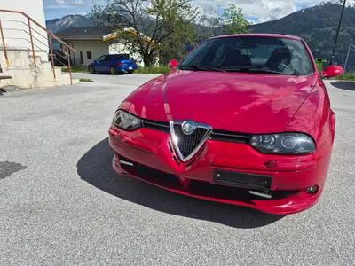 Alfa Romeo 156 3.2 V6 24V GTA — Berline sportive mythique, 250 ch pure — vue extérieure