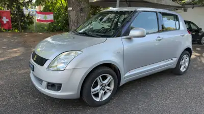 Suzuki Swift 1.3i 16V GL Top Piz Sulai LE 4x4 — Citadine polyvalente 4x4, 81'000 km — fianco