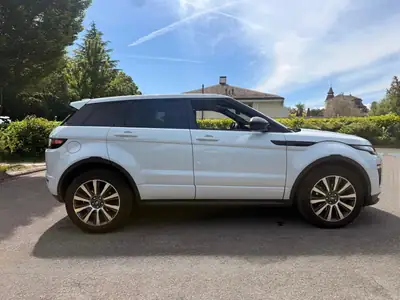 Range Rover Evoque 2.0 Si4 Pure — SUV compact premium, 241 ch et sièges chauffants — Miniature 7
