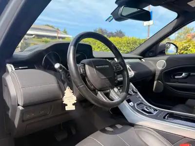 Range Rover Evoque 2.0 Si4 Pure — SUV compact premium, 241 ch et sièges chauffants — Miniature 10