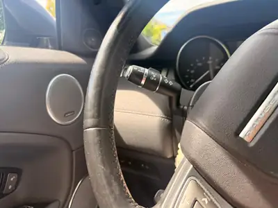 Range Rover Evoque 2.0 Si4 Pure — SUV compact premium, 241 ch et sièges chauffants — Miniature 16
