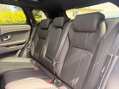 Range Rover Evoque 2.0 Si4 Pure — SUV compact premium, 241 ch et sièges chauffants — Miniature 19
