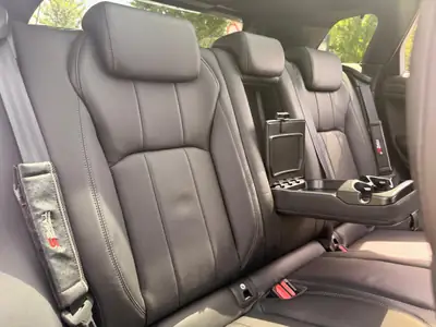Range Rover Evoque 2.0 Si4 Pure — SUV compact premium, 241 ch et sièges chauffants — Miniature 21