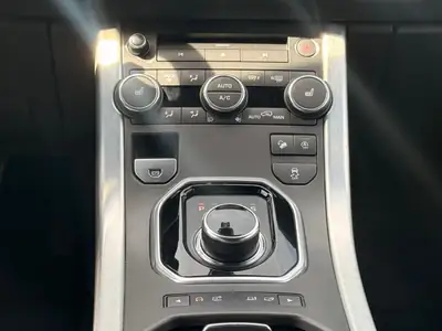 Range Rover Evoque 2.0 Si4 Pure — SUV compact premium, 241 ch et sièges chauffants — Miniature 23