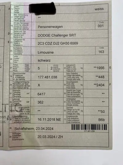 Dodge Challenger 2018 — Muscle Car Légendaire, 490 ch, Faible Kilométrage — dettaglio