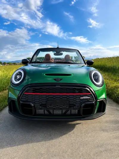 MINI Cabrio 2.0i John Cooper Works — Cabriolet sportif 231 ch, état impeccable — vista posteriore