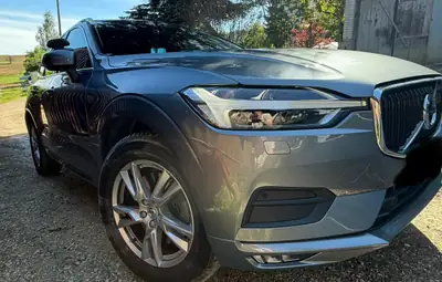 Volvo XC60 2.0 T5 Momentum AWD — SUV premium 250 ch, traction intégrale, sans sinistre — arrière
