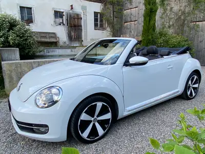 VW Beetle Cabrio 1.4 TSI Sport — Décapotable mythique, entretien à jour & faible kilométrage — fianco