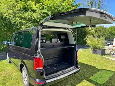VW Multivan T6.1 2.0 TDI 150 4Motion — Monospace familial 7 places, 4x4 intégral — Innenraum