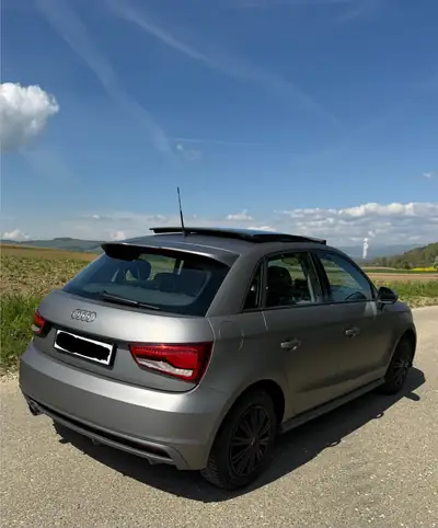 Audi A1 1.0 TFSI ultra S-Tronic — Citadine dynamique, 62'000 km, sans accident — fianco