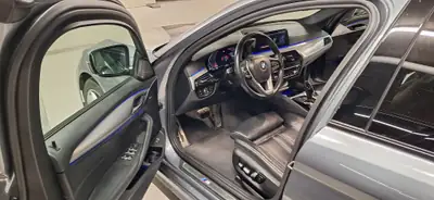 BMW 530d xDrive Touring — Break diesel puissant, entretien impeccable, équipement premium — Miniatur 9
