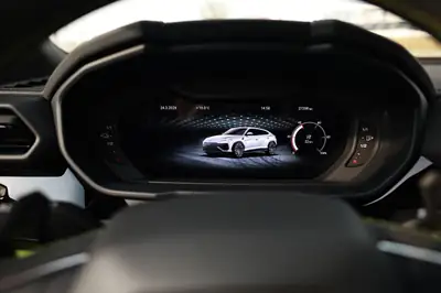 Lamborghini Urus SE 2025 — Le SUV hybride haute performance, 28'000 km seulement — Miniatur 11