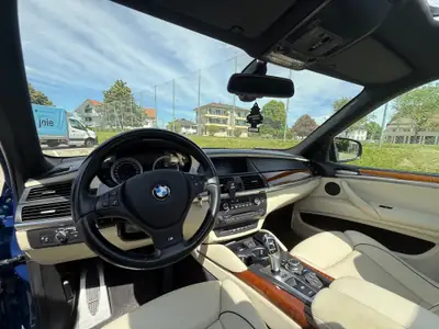 BMW X5M 2012 — SUV sportif 555 ch, transmission automatique, kilométrage modéré — Miniatura 9