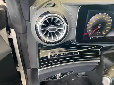 Mercedes-Benz E 400 Cabriolet — Élégance décapotable, motorisation essence performante — Miniatura 9