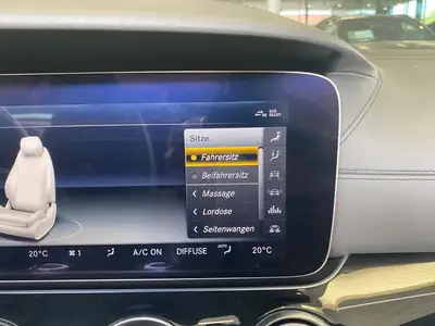 Mercedes-Benz E 400 Cabriolet — Élégance décapotable, motorisation essence performante — Miniatura 10