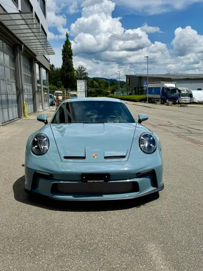 Porsche 911 S/T Heritage 2024 — Coupé sportif légendaire, 1350 km, Shore Blue — cruscotto